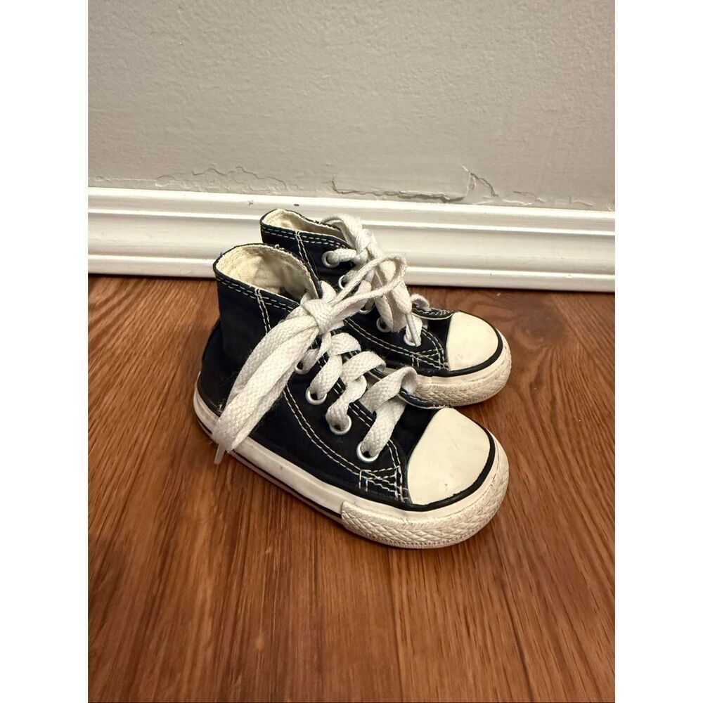 Converse Black Chuck Taylor All Star High Top Canvas Lace Up Sneakers Size 4